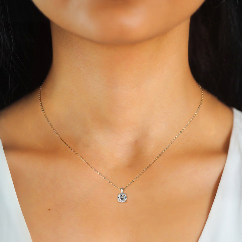 Klassische vierzackige Diamantkette, hochwertig 925 versilbert, 18 Karat vergoldeter Anhänger