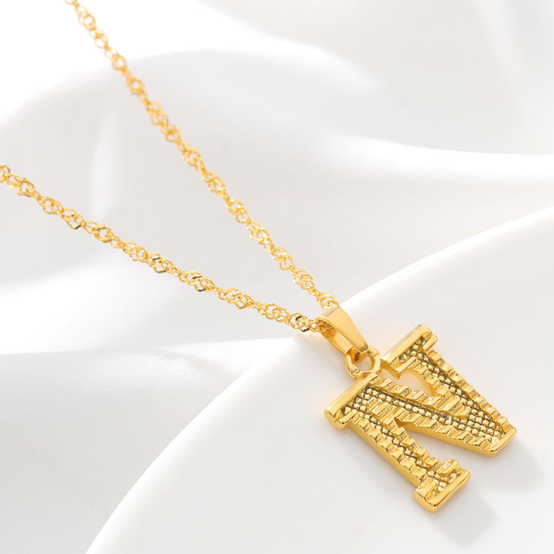 Halsketten mit goldenem Initialen-Alphabet-Namen