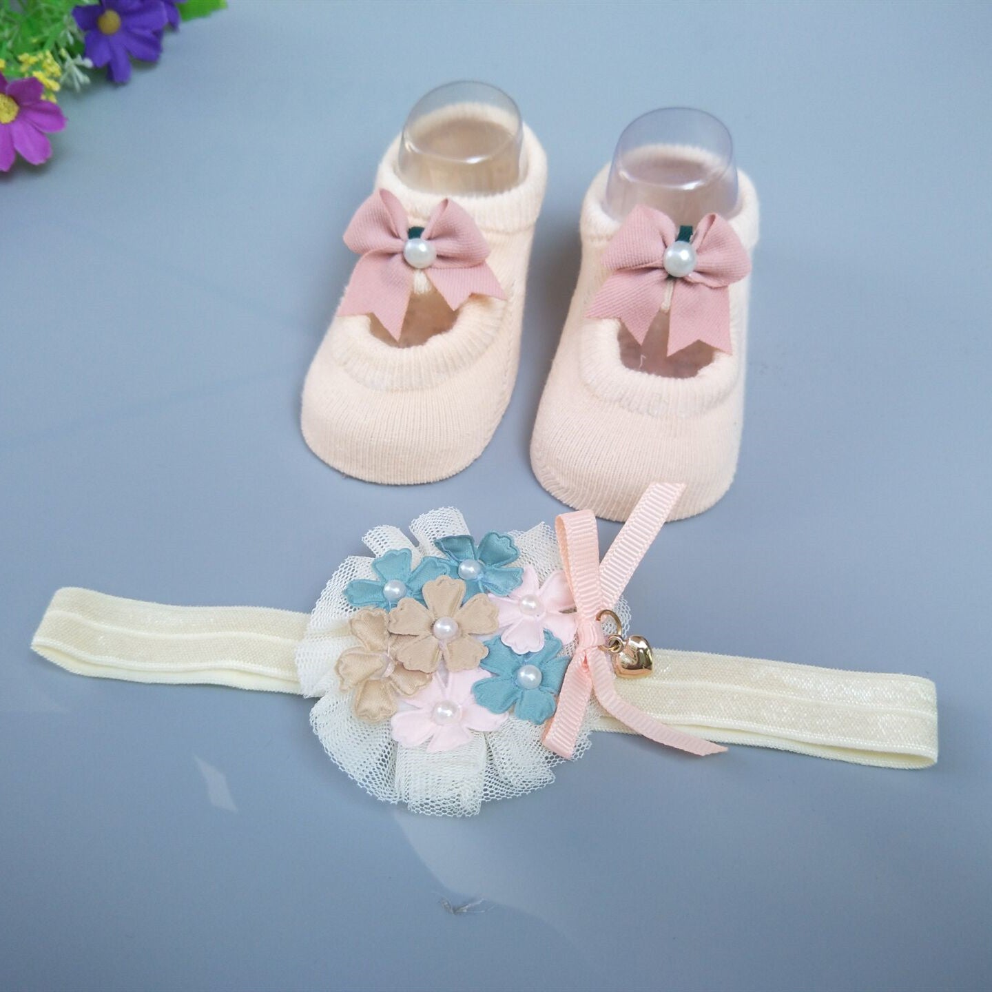 Caja de regalo de calcetines y diadema para bebé niña