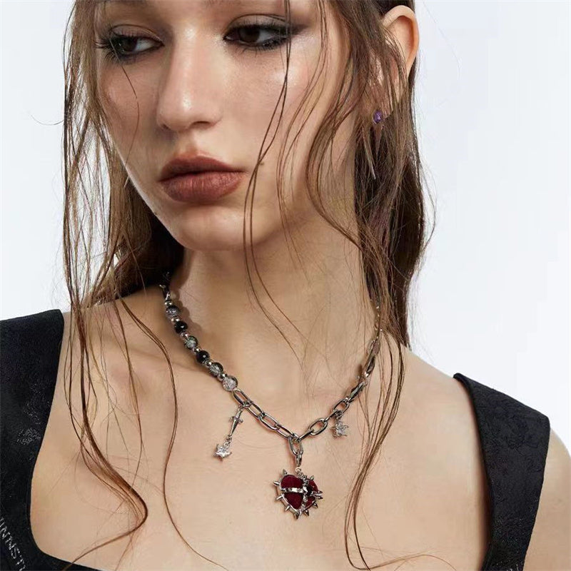 Personalisierte Spikes-Patchwork-Kette