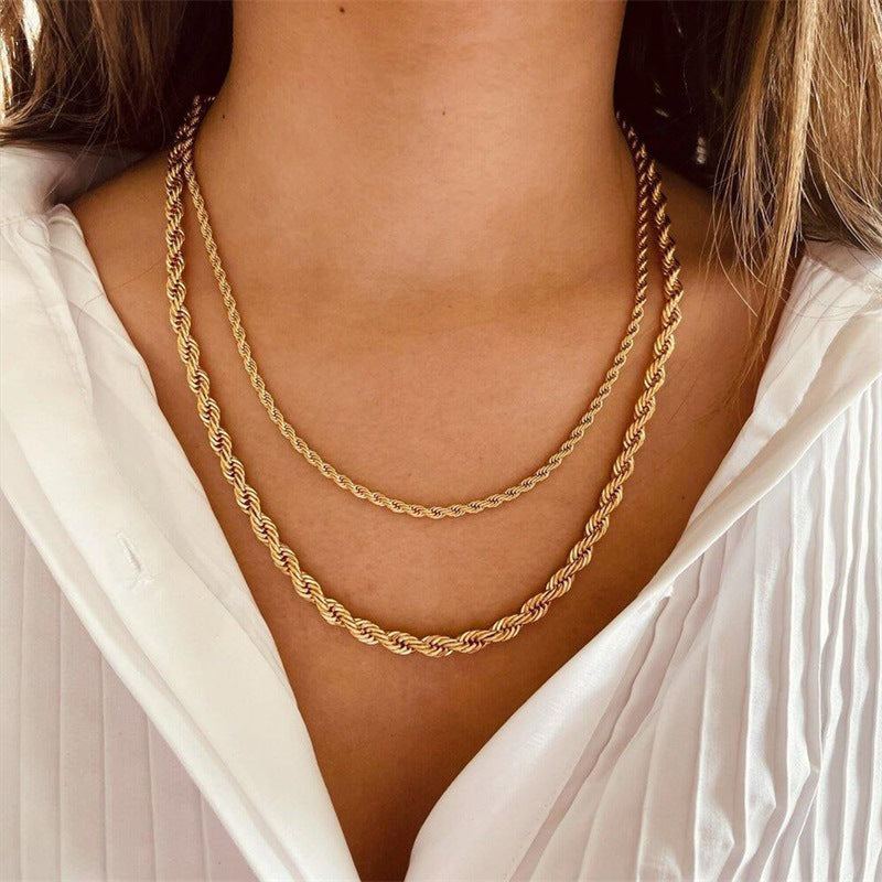 Collar de oro con cadena de cuerda Bianca