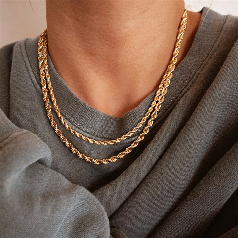 Collar de oro con cadena de cuerda Bianca