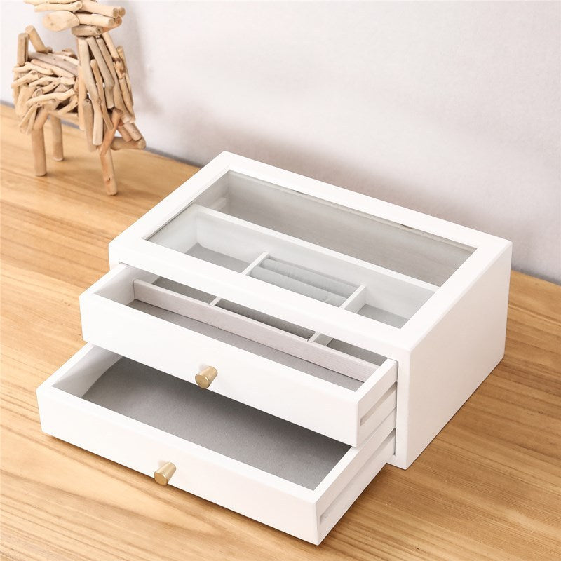 Einfache Schmuckschatulle aus Holz für Make-up