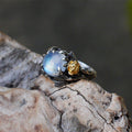 Anillo de hoja de árbol con separación de colores