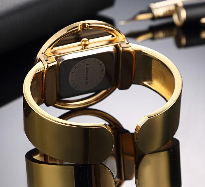 Relojes de Mujer Nueva Marca de Lujo Reloj de Pulsera Oro Plata Esfera Señora Vestido Cuarzo Reloj Caliente Bayan Kol Saati