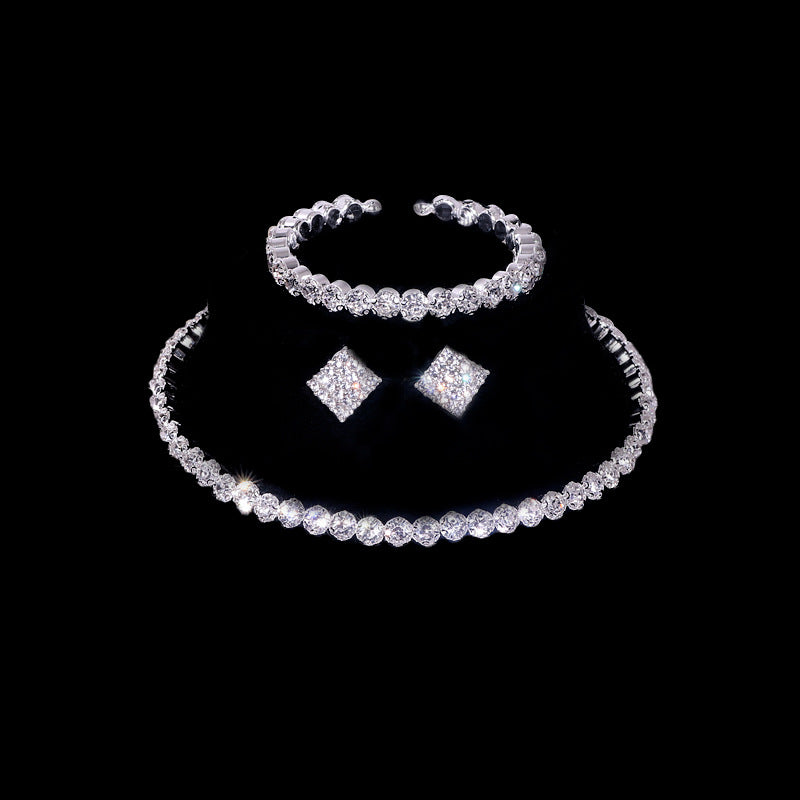 Mode Halskette Ohrringe Armband Set
