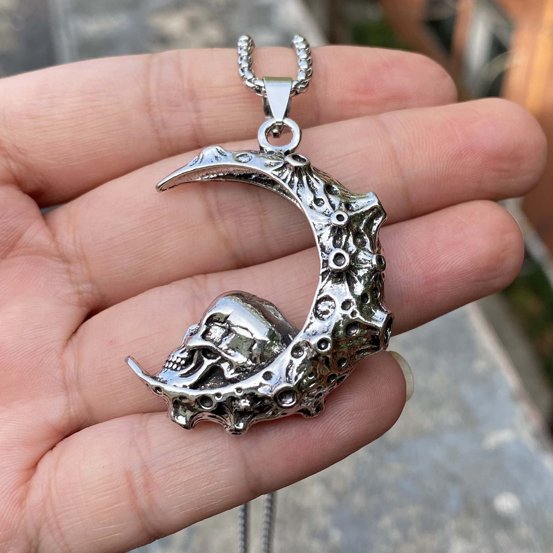 Großer Edelstahl 3D Mond Schädel Anhänger Biker Punk Halskette Herren Schmuck Kostenloser Versand