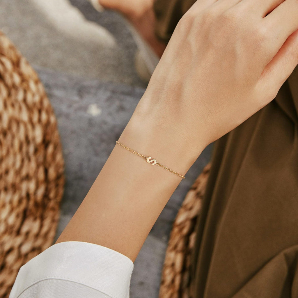 Einfaches Gold Damen Mode 26 Buchstaben Armband