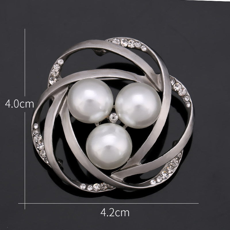 Rhinestone Pearl Brooch Pin
