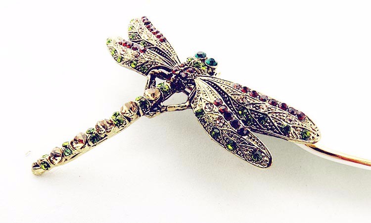 European and American vintage brooches