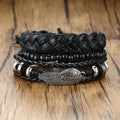 Geflochtenes Lederarmband mit mehreren Lagen und Flügelanhänger