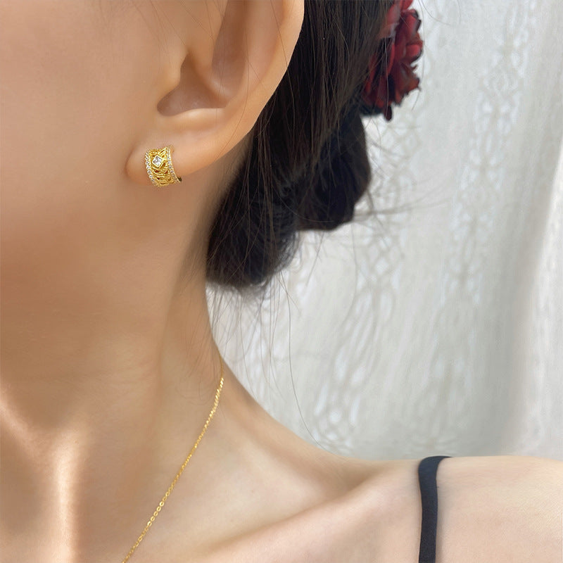 Pendientes de plata de ley S925 con filigrana de tejido brocado, chapados en oro arena con incrustaciones de diamantes de lujo ligero de alta gama