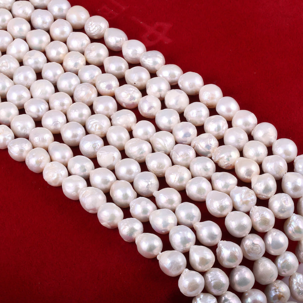 Collar de perlas naturales de agua dulce con forma