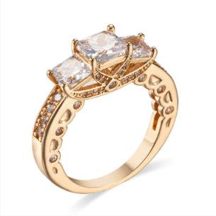 Ring aus weißem Zirkon, kreativer Schmuck