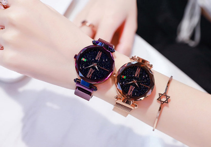 Reloj de mujer de cielo estrellado con correa de malla magnética y cuarzo de diamantes