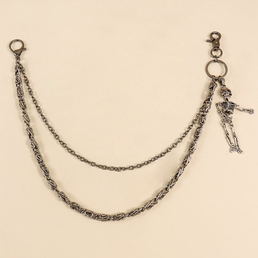 Los más vendidos tanto para hombres como para mujeres son los relicarios de calavera, pistolas de metal, pantalones de cadena negra, vaqueros, monos, accesorios hip-hop hipster y adornos de cintura