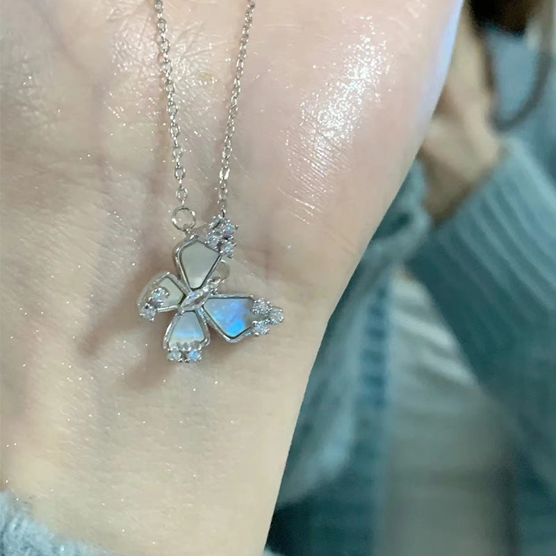 Zircon Butterfly Necklace Simple All-match Necklace Fashion Temperament Clavicle Chain