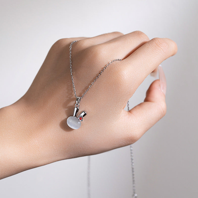 Silberne Opal-Hasenkette für Damen