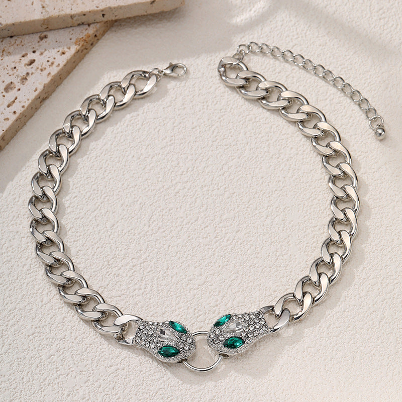 Fashion Women's Suit High-grade Accessories Snake Head Diamond-embedded Light Luxury Design Holiday Party Gift