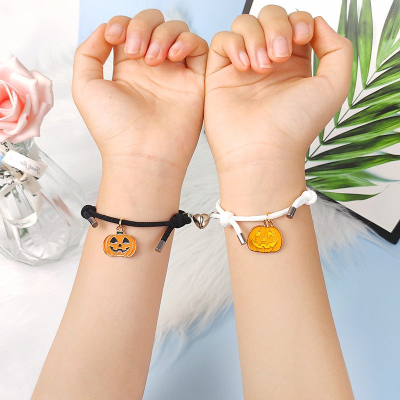 Nuevo imán de amor atrae un par de pulseras de amantes de Halloween