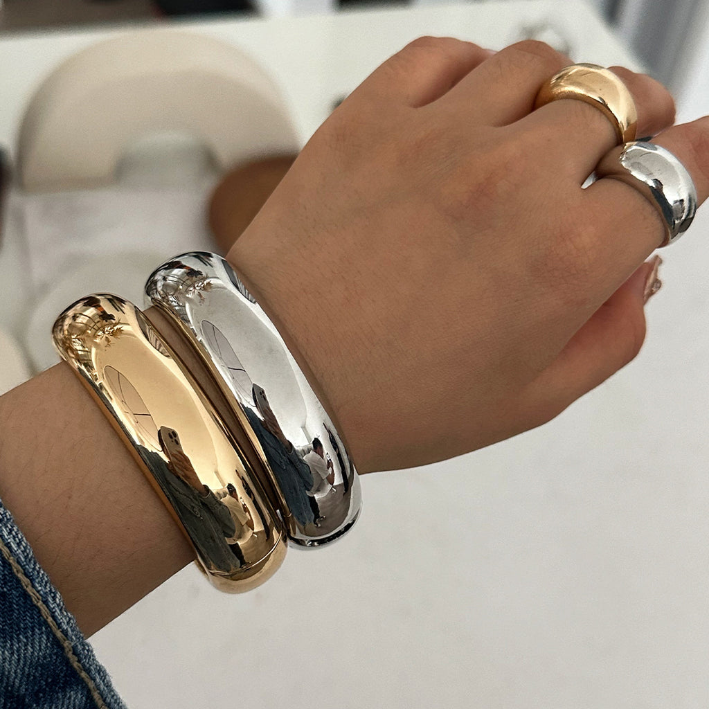 Irregular Metal Wide Curved Glossy Spring Bracelet