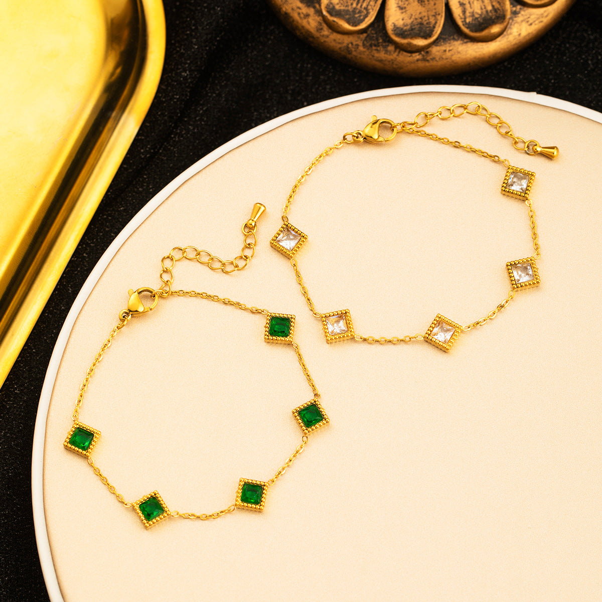 Pulsera retro geométrica cuadrada sencilla para mujer