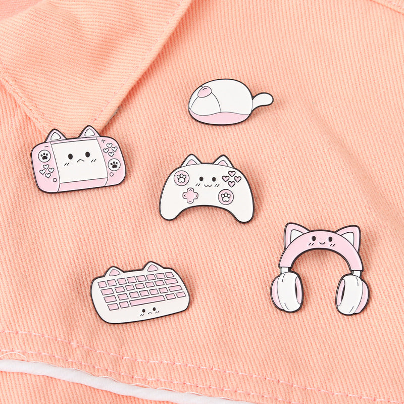 Neue Mädchenspiel Brosche Kleidung Accessoires