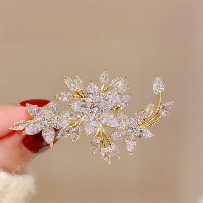 Super amerikanisch-französische High-End-Korsage weibliches Temperament All-Match-Anzugnadel