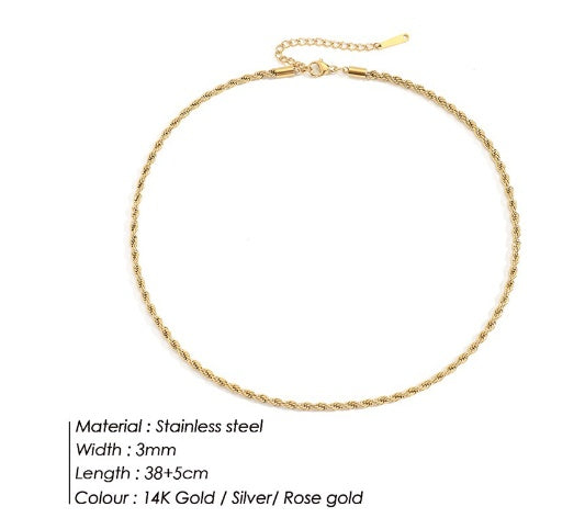 Collar de oro con cadena de cuerda Bianca