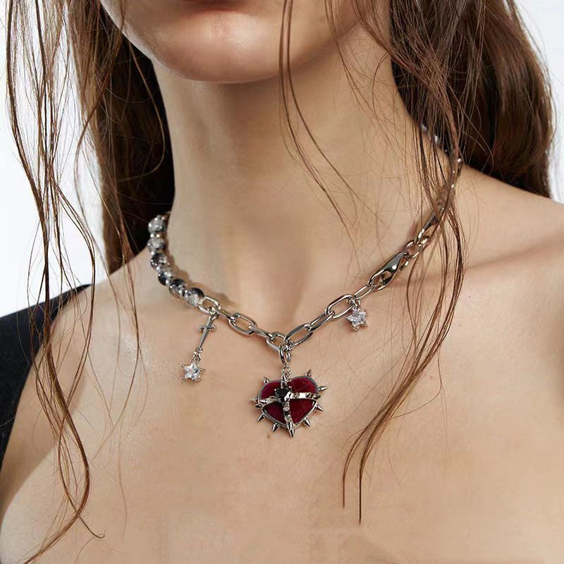 Personalisierte Spikes-Patchwork-Kette