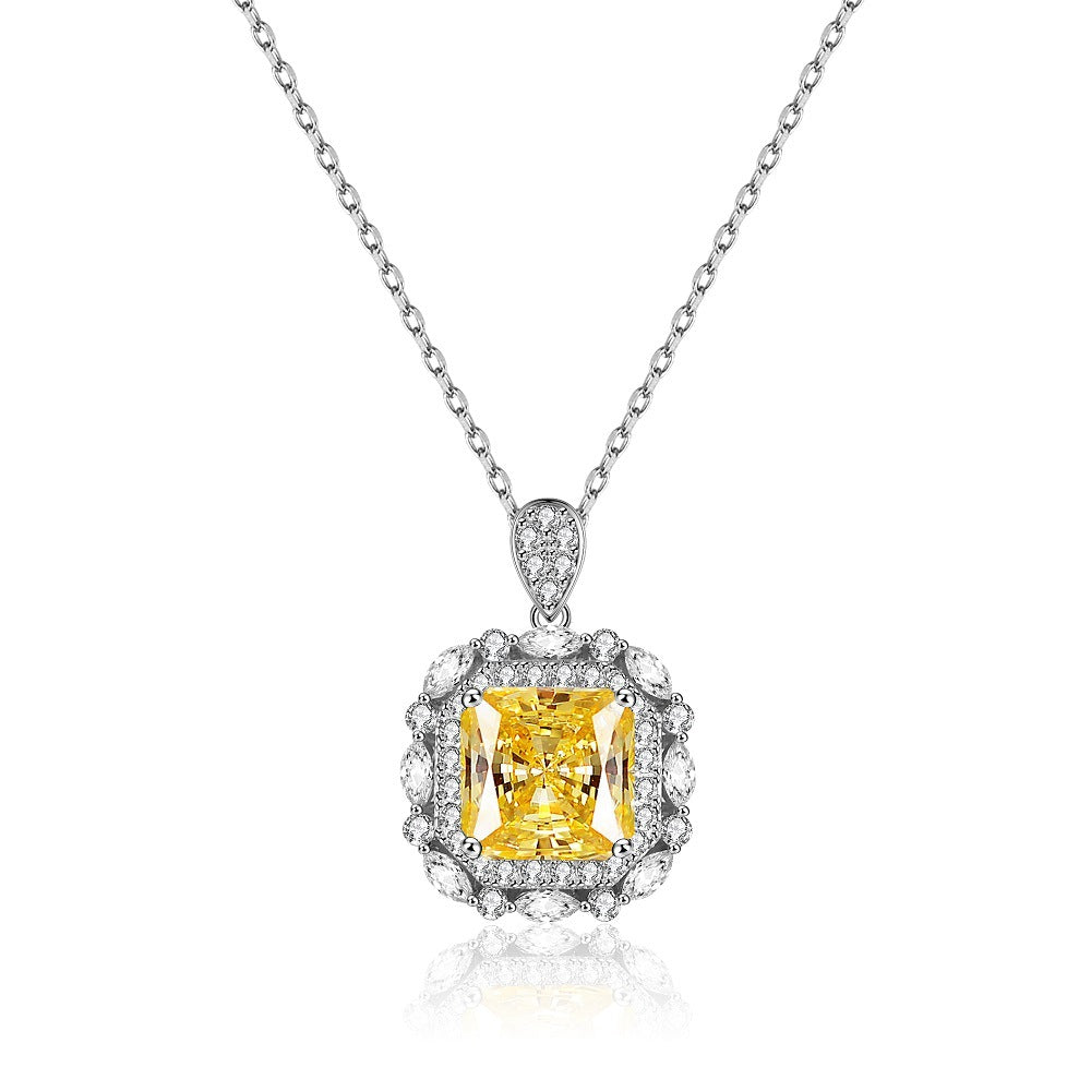2023 Nuevo collar de plata de ley S925 con colgante de diamante de alto carbono talla radiante, cadena para clavícula, juego pesado, diamantes amarillos