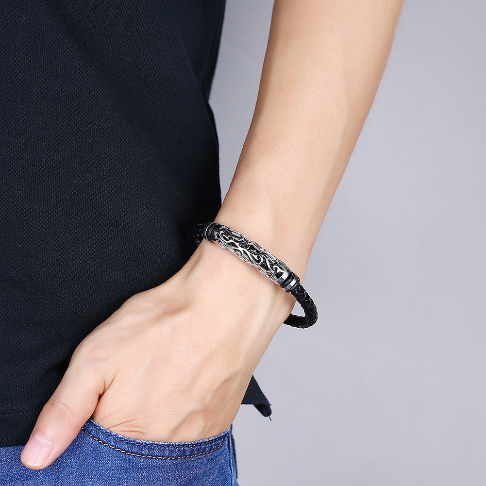 Punk-Armband aus Edelstahl und Leder