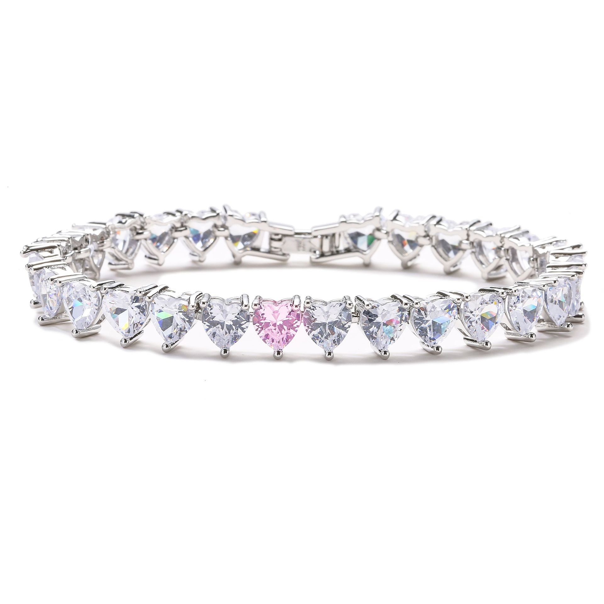 Pulsera de Lujo con Incrustaciones de Micró Circones, Corazón de Amor y Diamantes