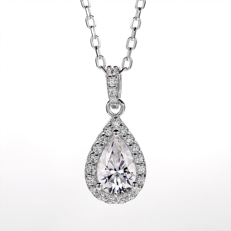 Collar de moissanita de 1 quilate con forma de gota de agua de moda