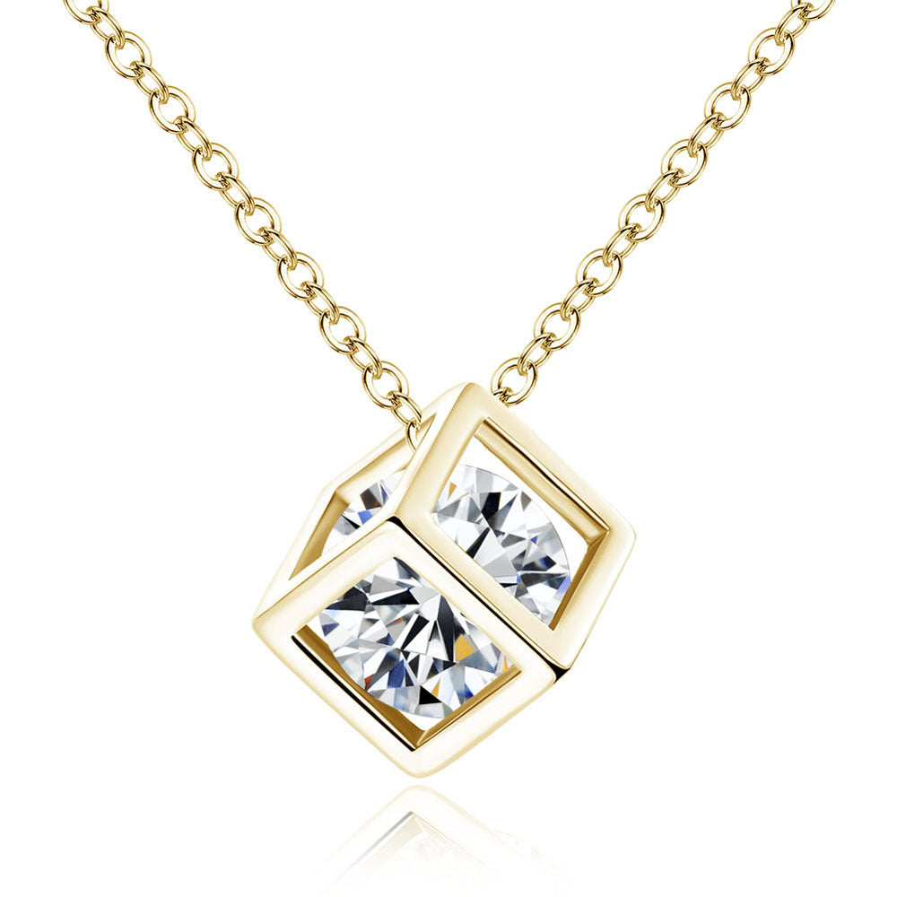 Quadratischer Diamantanhänger