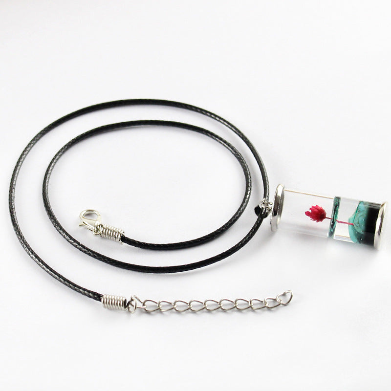 Anhänger aus getrockneten Blumen, mit Harz, Gänseblümchen-Kette