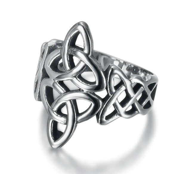 Asgard Crafted Handgefertigter Triquetra- und Keltenknoten-Ring aus Edelstahl