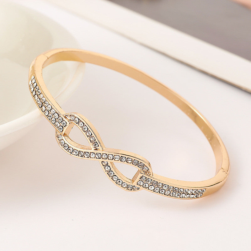Pulsera Taladro Múltiple Diamante Chapado en Oro