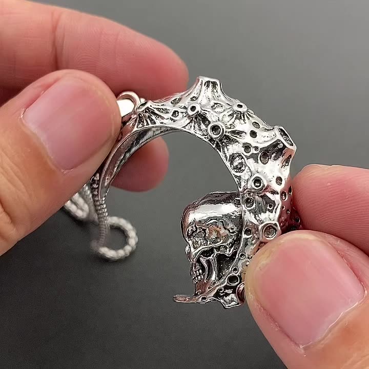 Großer Edelstahl 3D Mond Schädel Anhänger Biker Punk Halskette Herren Schmuck Kostenloser Versand