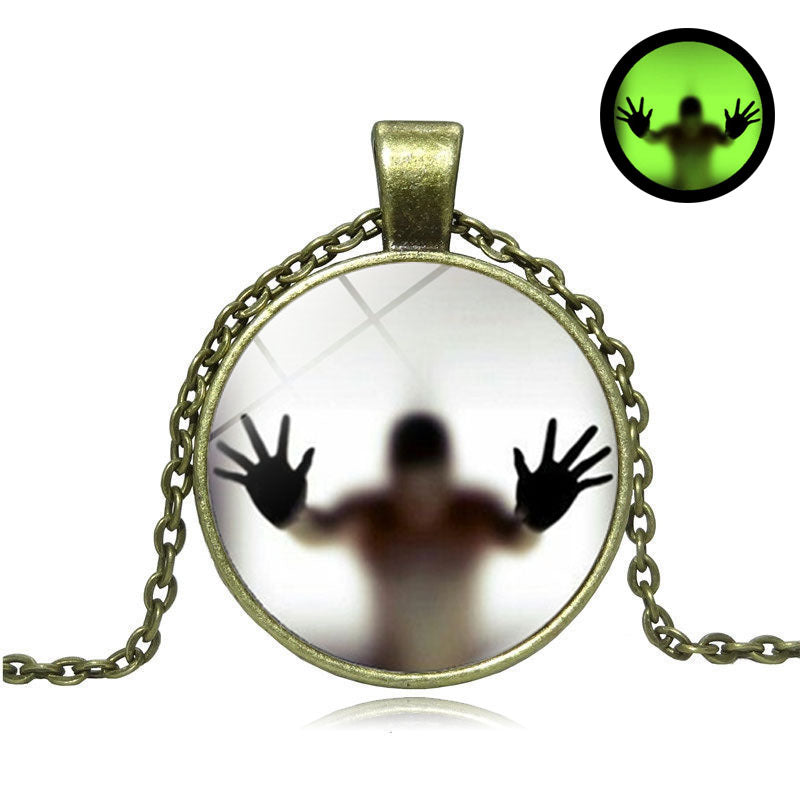 Runde leuchtende Halskette Halloween Persönlichkeit Schlüsselbein Anhänger Vintage Pullover Kette Modeschmuck Accessoires