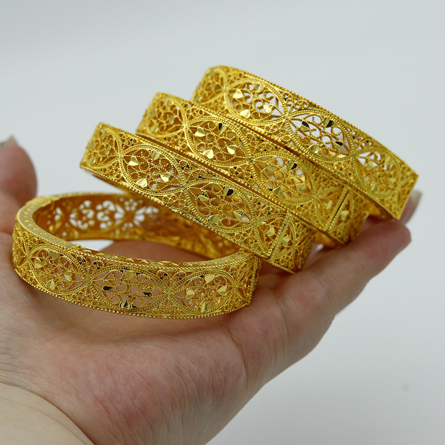 Joyas versátiles caladas de moda para mujer