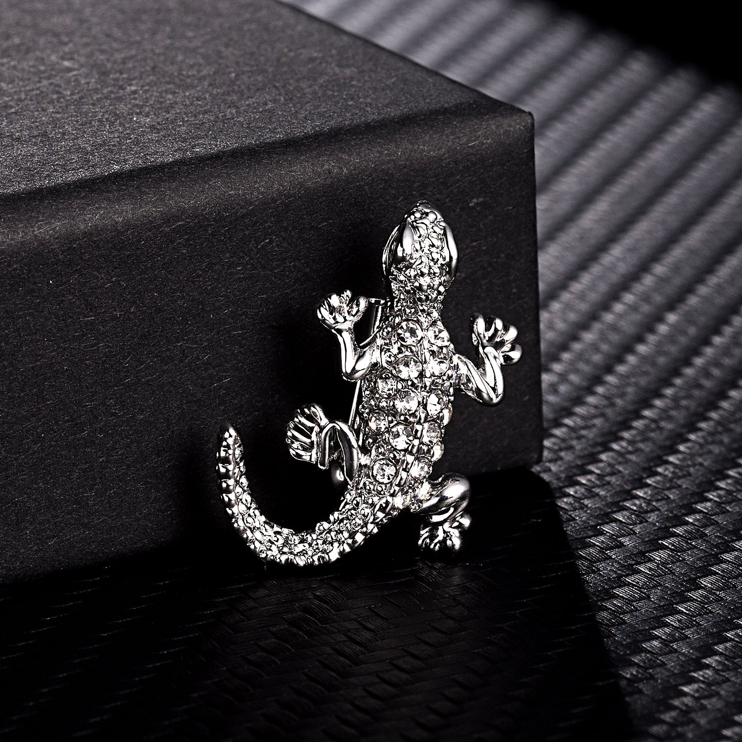 Fashion  Owl Crystal Rhinestones Brooches Antique Brooch