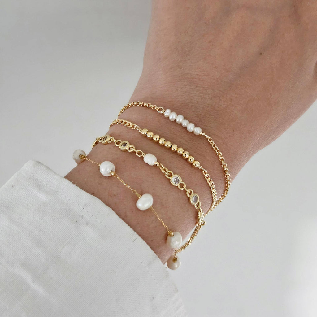 Schlichtes Mode-Matching, kreatives Design, geometrisches Perlenarmband