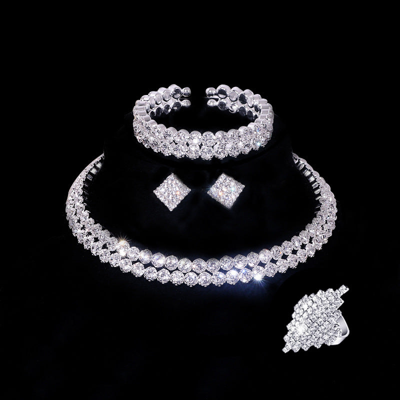 Mode Halskette Ohrringe Armband Set