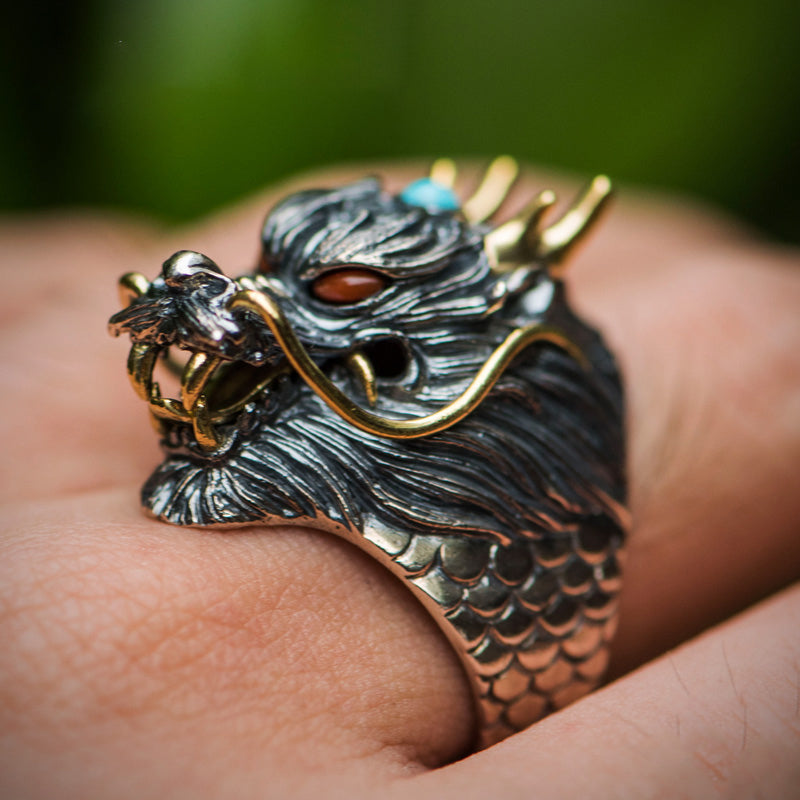 Handgemachter Drachenring