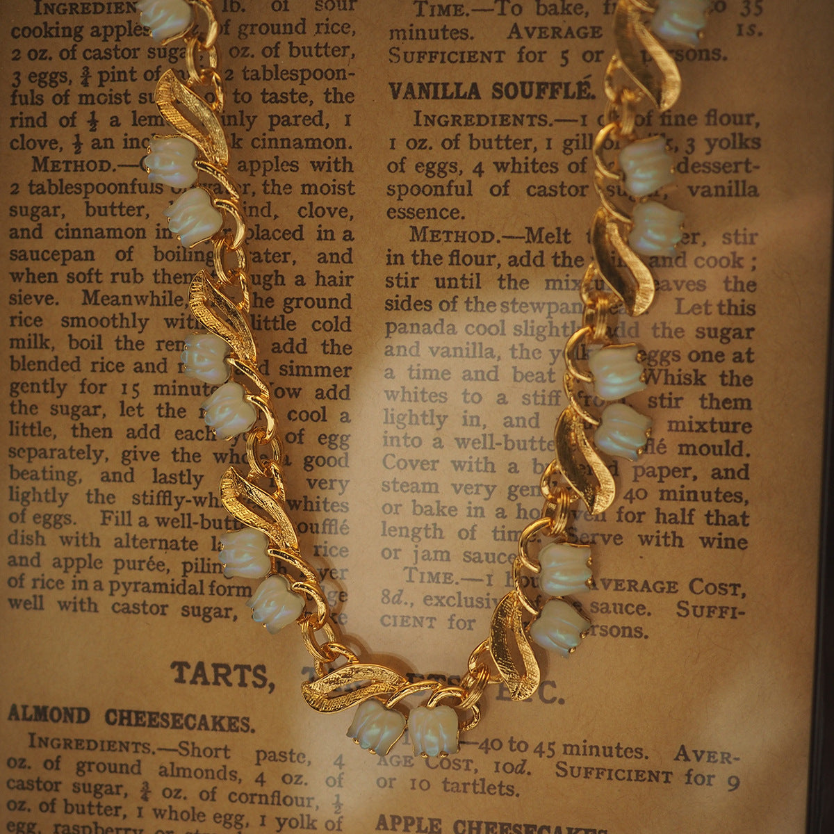 Birthday Ribbon Linglan Retro Three-dimensional Necklace