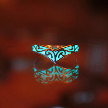 Vintage Mode Persönlichkeit Keltischer V-Form Leuchtender Sterling Silber Ring