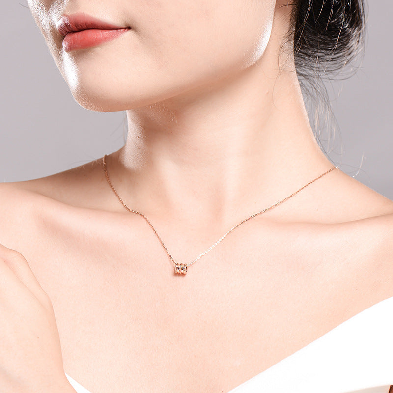 Collar con colgante de oro rosa de 18 quilates con temperamento
