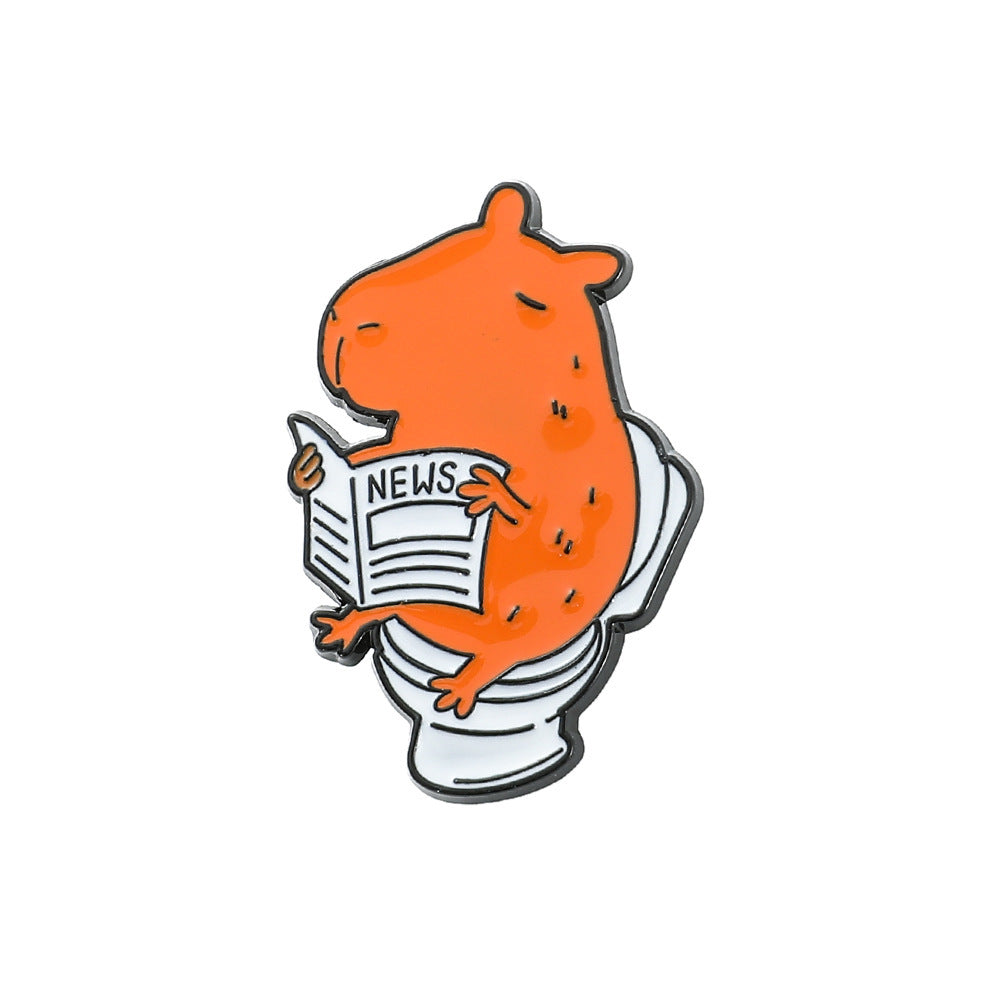 Pequeño Ratón En El Inodoro Leyendo Periódico Forma Pin Broche