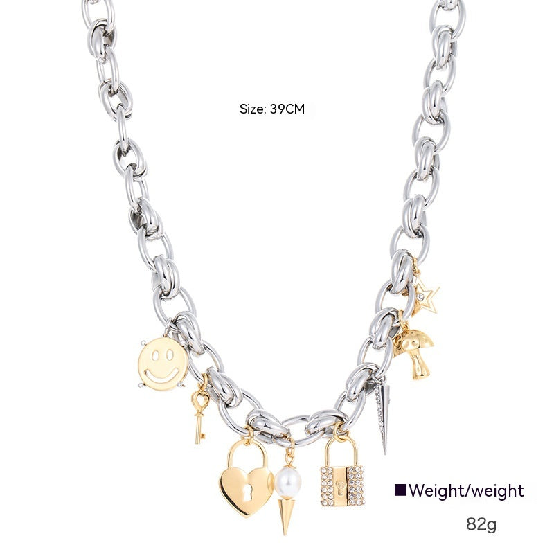 Collar con colgante de elemento novedoso, tema punk, exquisito, de aleación de cobre